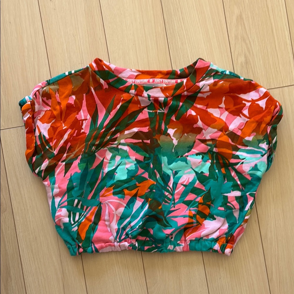 Juicy Couture Red and Green Graphic Crop sweatshirt Tee